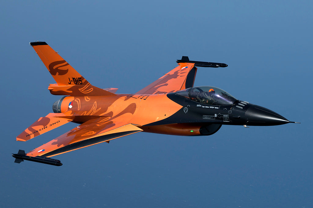 Pilot-RC 1/8 F-16 1.81m (71.3″) Fighting Falcon | Global Jet
