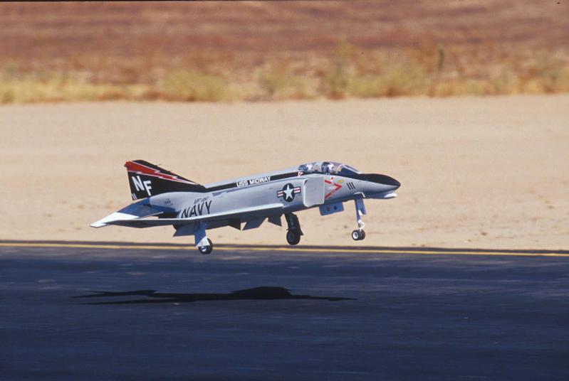 Skymaster F-4 Phantom C(E) ARF  - Scale 1:6 Wingspan: 82.7 ' (2100mm)